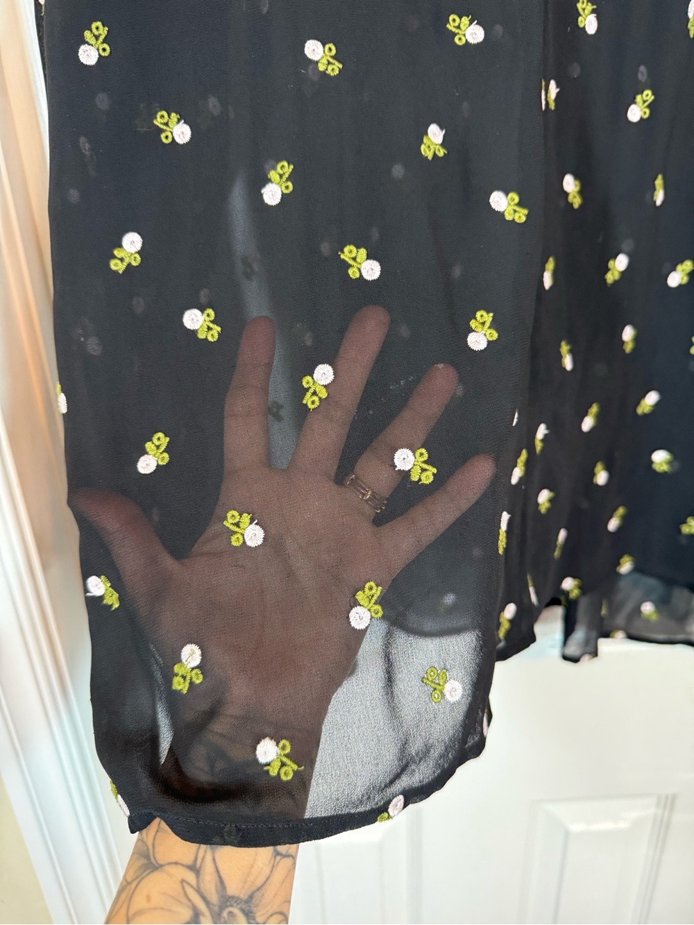 Cabi Sheer Embroidered Floral Blouse Size Small Black Long Sleeve Boho Top - Picture 4 of 14